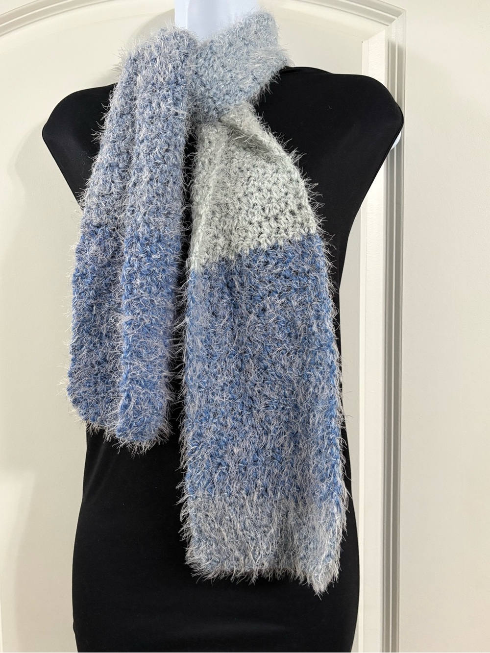 Source Unknown Blue and Light Gray Fuzzy Knit Scarf
